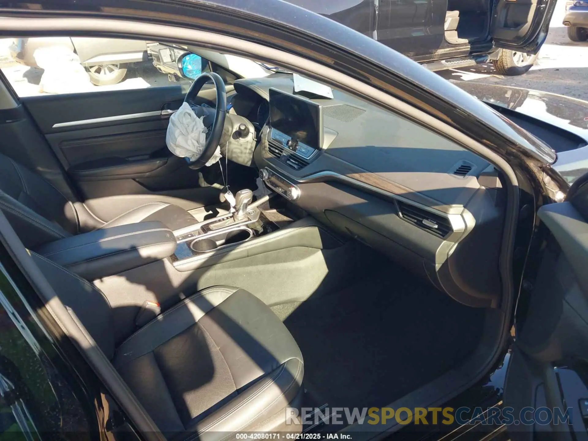 5 Photograph of a damaged car 1N4BL4EV6PN384753 NISSAN ALTIMA 2023