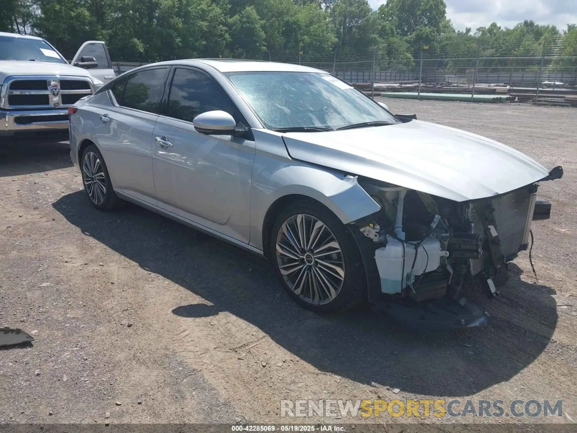 1 Photograph of a damaged car 1N4BL4EV7PN370604 NISSAN ALTIMA 2023