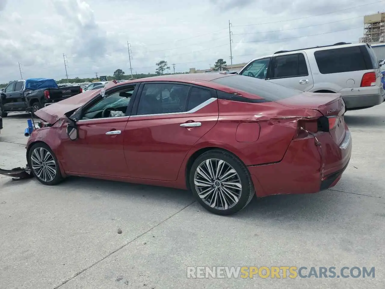 2 Photograph of a damaged car 1N4BL4EV8PN319497 NISSAN ALTIMA 2023