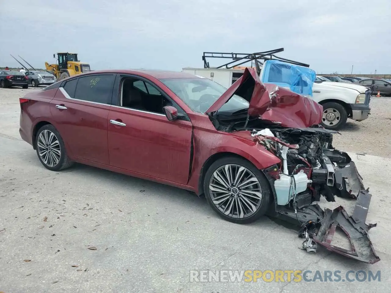 4 Photograph of a damaged car 1N4BL4EV8PN319497 NISSAN ALTIMA 2023