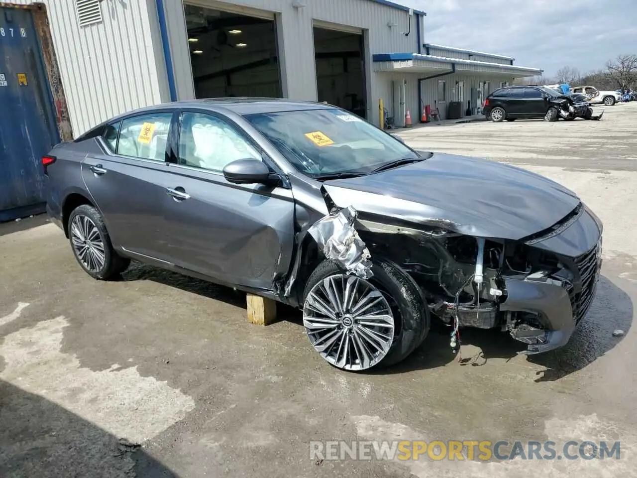 4 Photograph of a damaged car 1N4BL4EW3PN386694 NISSAN ALTIMA 2023