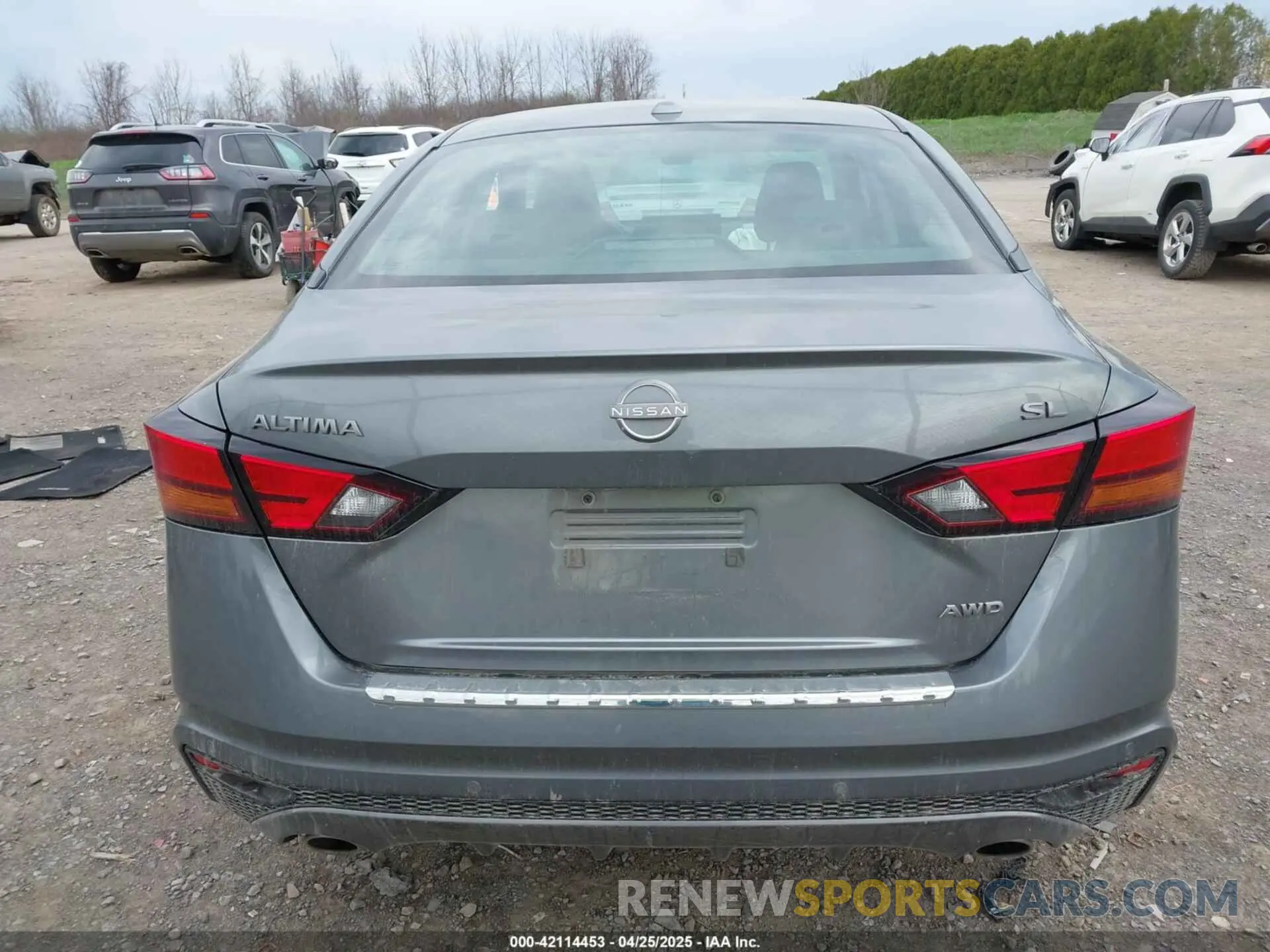 17 Photograph of a damaged car 1N4BL4EW4PN325953 NISSAN ALTIMA 2023