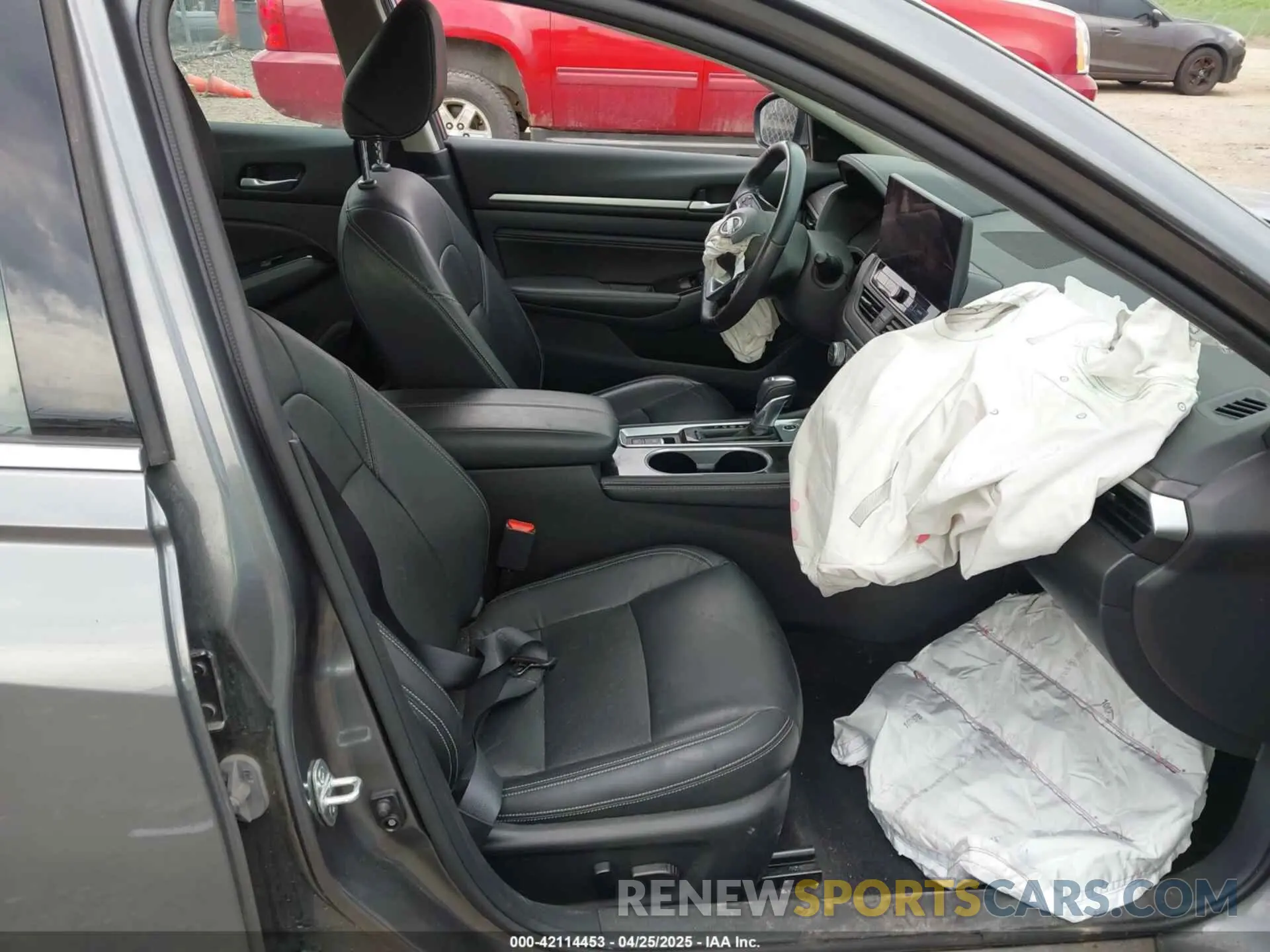 5 Photograph of a damaged car 1N4BL4EW4PN325953 NISSAN ALTIMA 2023