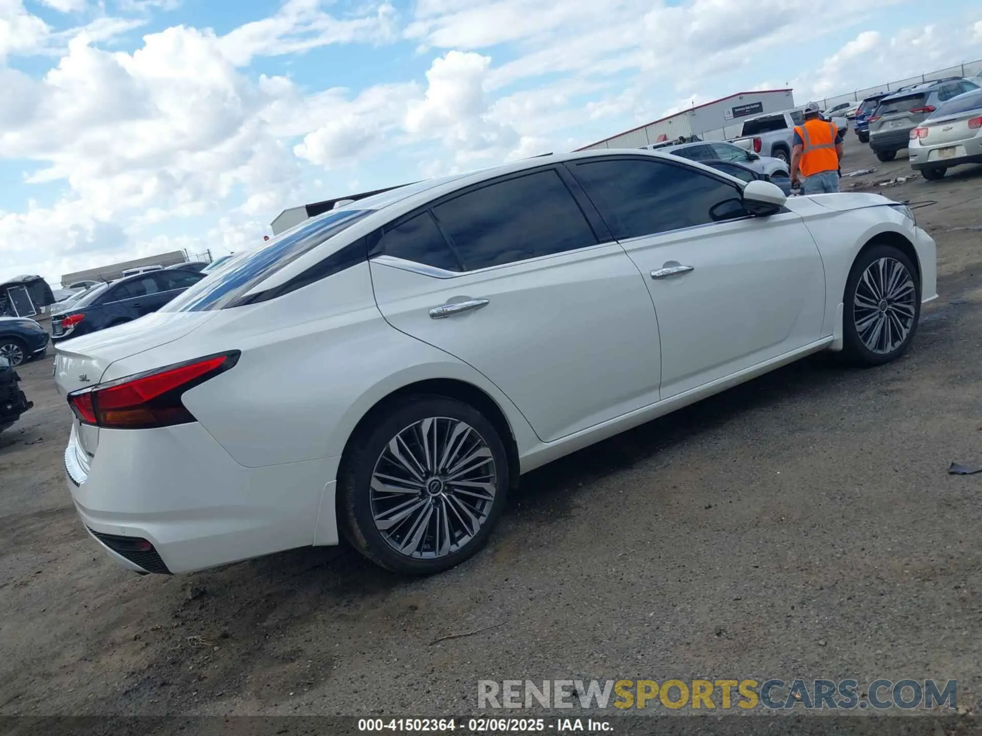 4 Photograph of a damaged car 1N4BL4EW6PN349560 NISSAN ALTIMA 2023