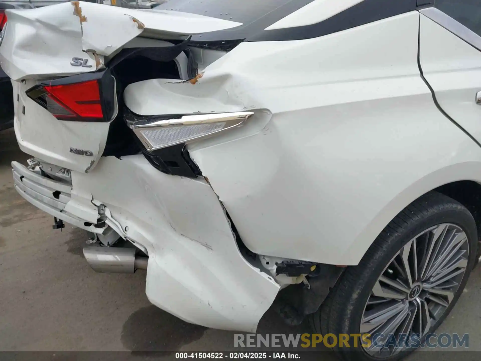 17 Photograph of a damaged car 1N4BL4EW8PN343582 NISSAN ALTIMA 2023