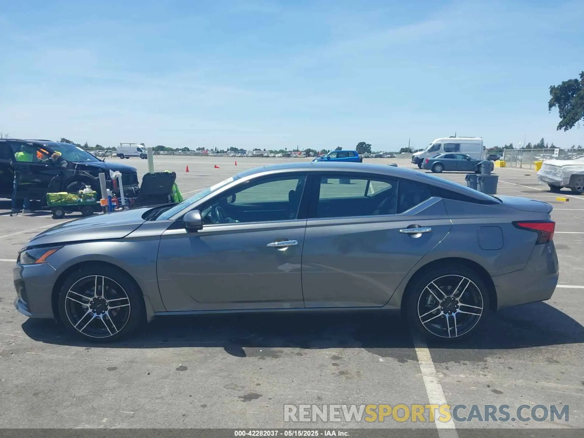 14 Photograph of a damaged car 1N4BL4EW8PN378834 NISSAN ALTIMA 2023