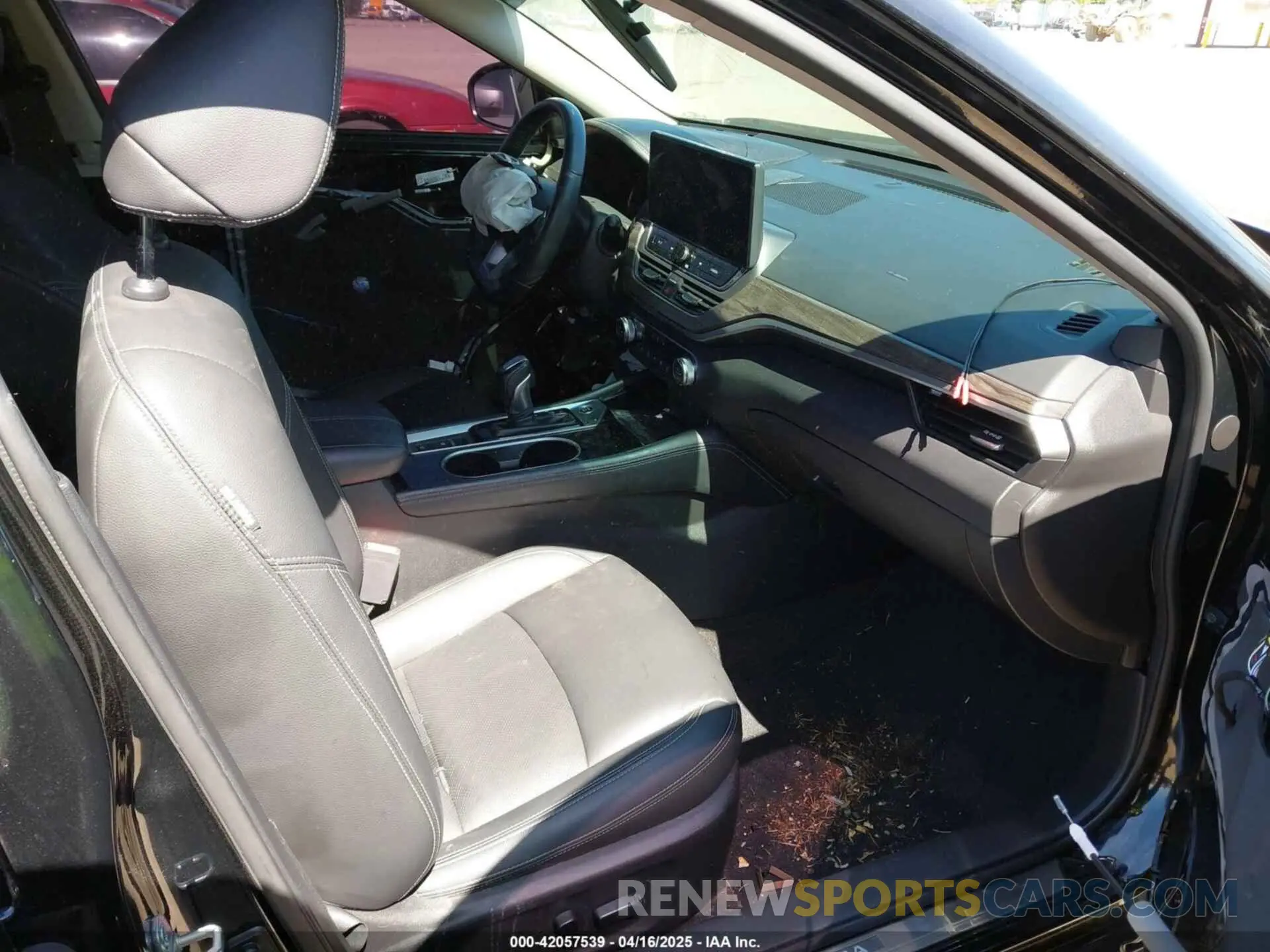5 Photograph of a damaged car 1N4BL4EW8PN418006 NISSAN ALTIMA 2023