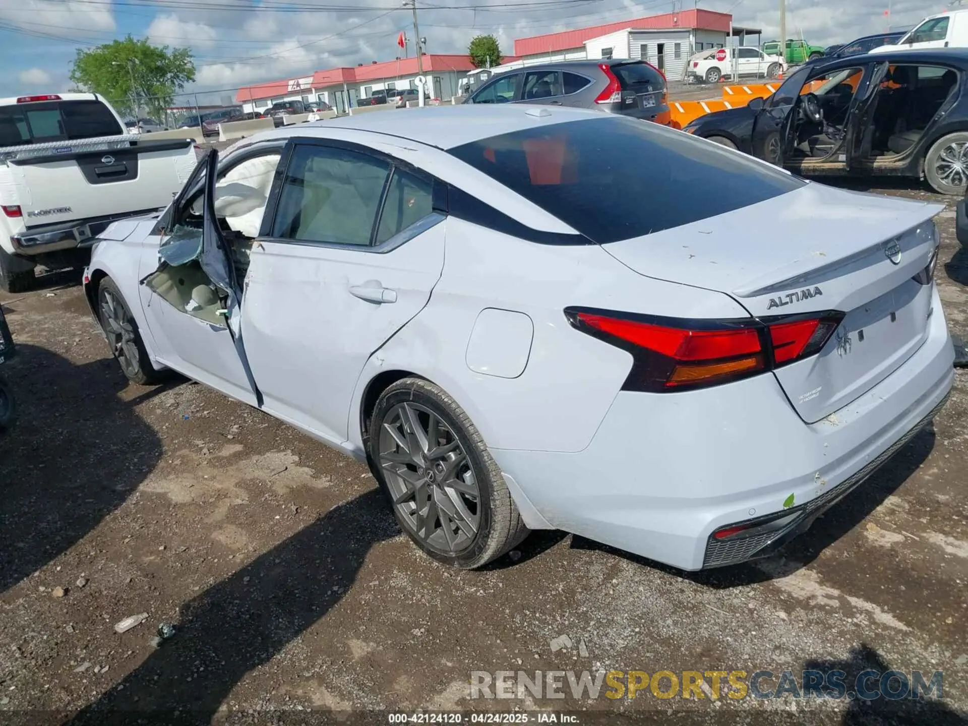 3 Photograph of a damaged car 1N4AL4CV0RN357551 NISSAN ALTIMA 2024