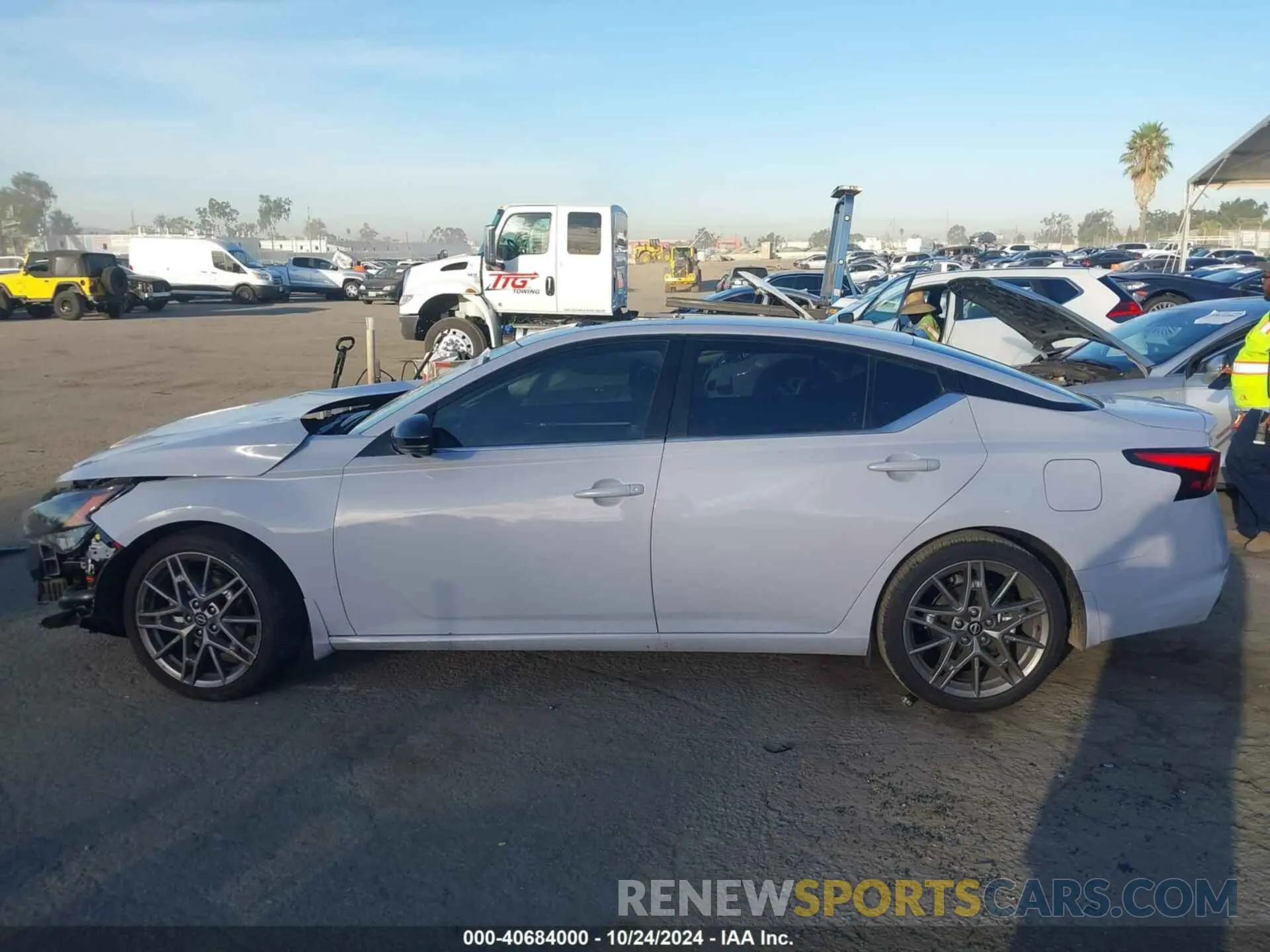 14 Photograph of a damaged car 1N4AL4CV2RN407463 NISSAN ALTIMA 2024