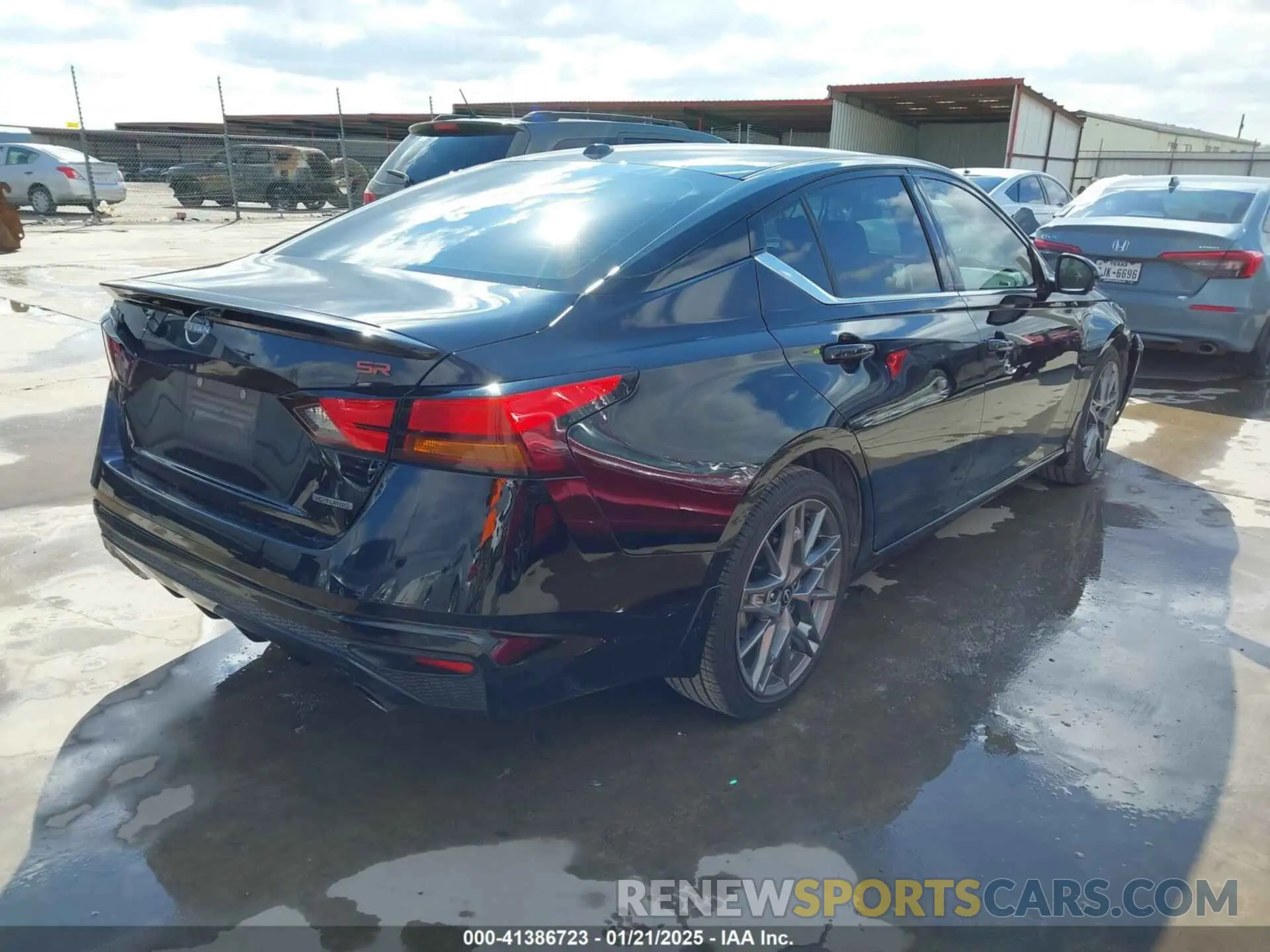 4 Photograph of a damaged car 1N4AL4CV3RN311552 NISSAN ALTIMA 2024