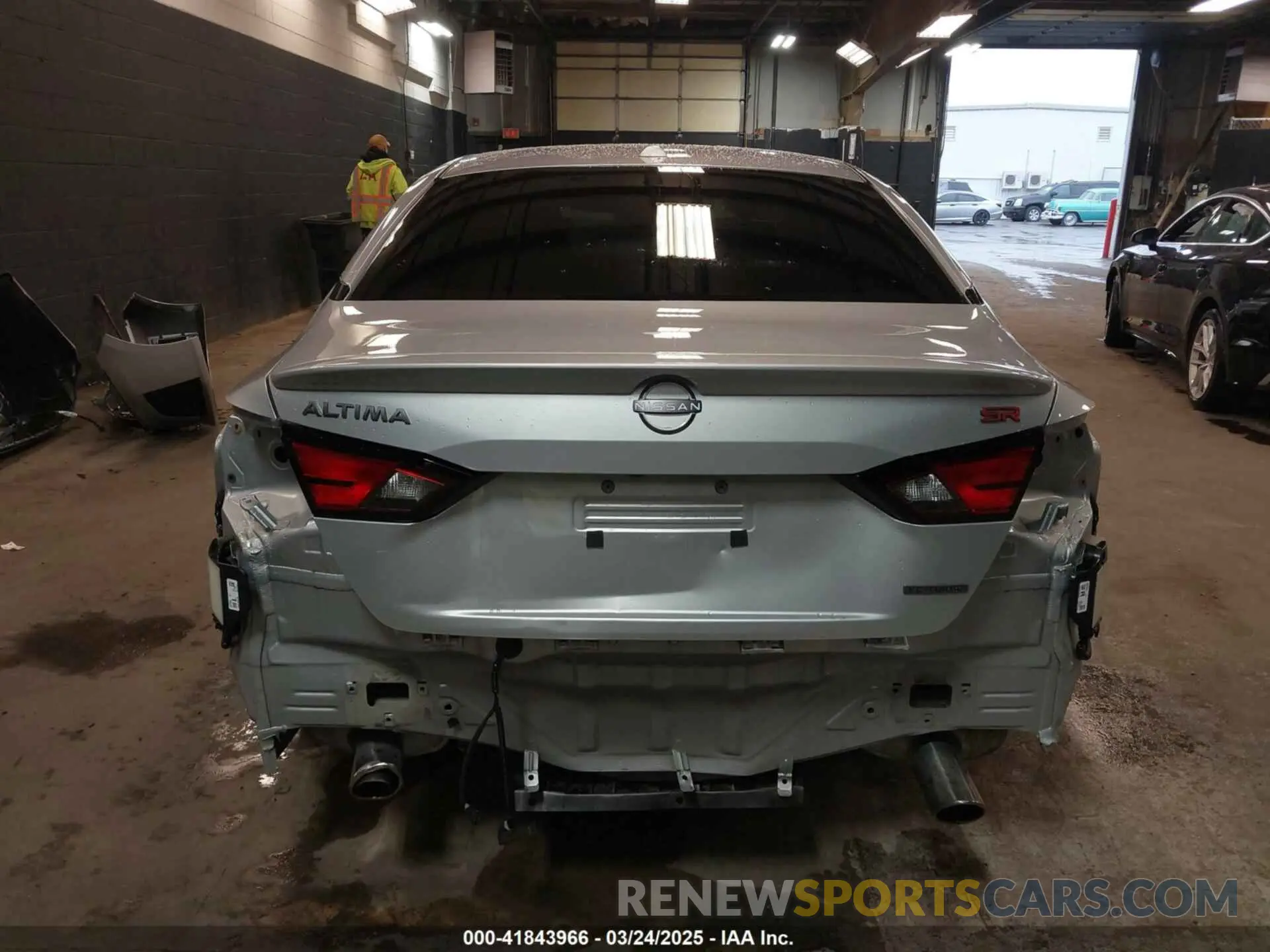 17 Photograph of a damaged car 1N4AL4CV4RN313794 NISSAN ALTIMA 2024