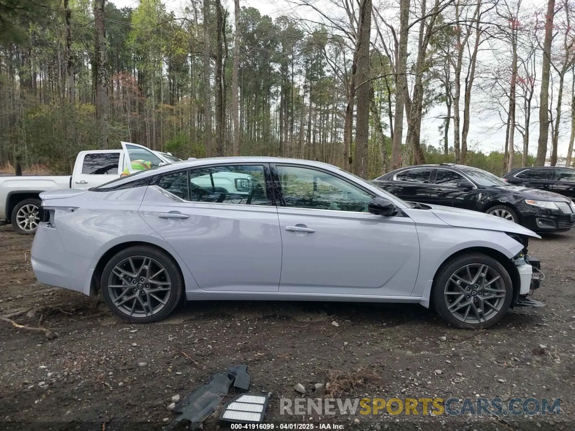 14 Photograph of a damaged car 1N4AL4CV6RN379540 NISSAN ALTIMA 2024