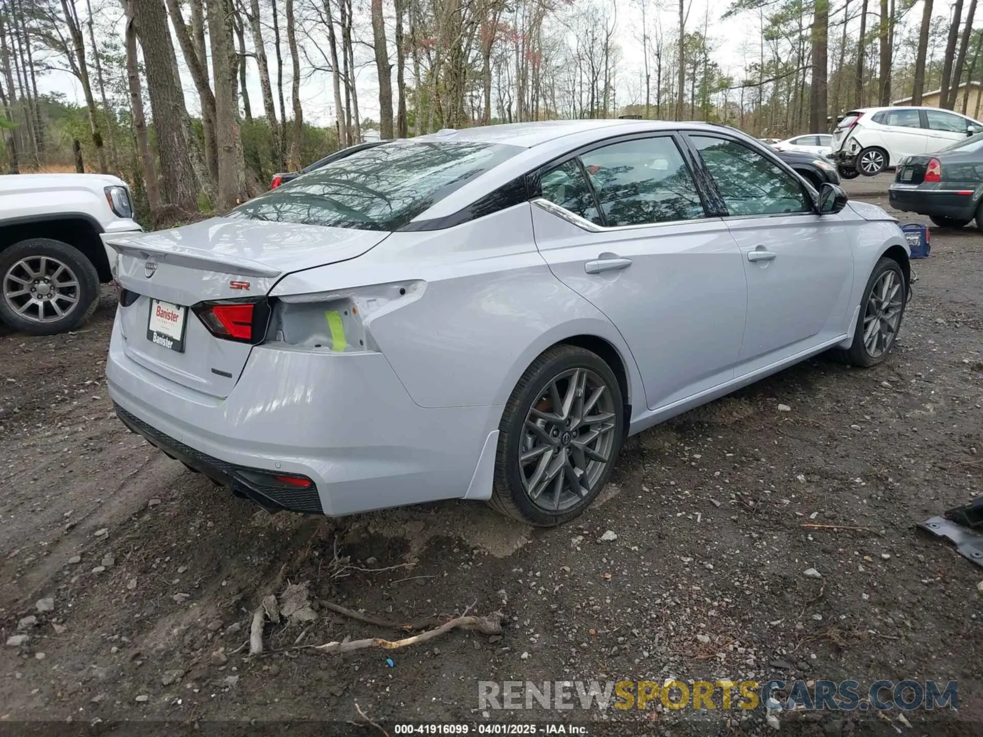 4 Photograph of a damaged car 1N4AL4CV6RN379540 NISSAN ALTIMA 2024