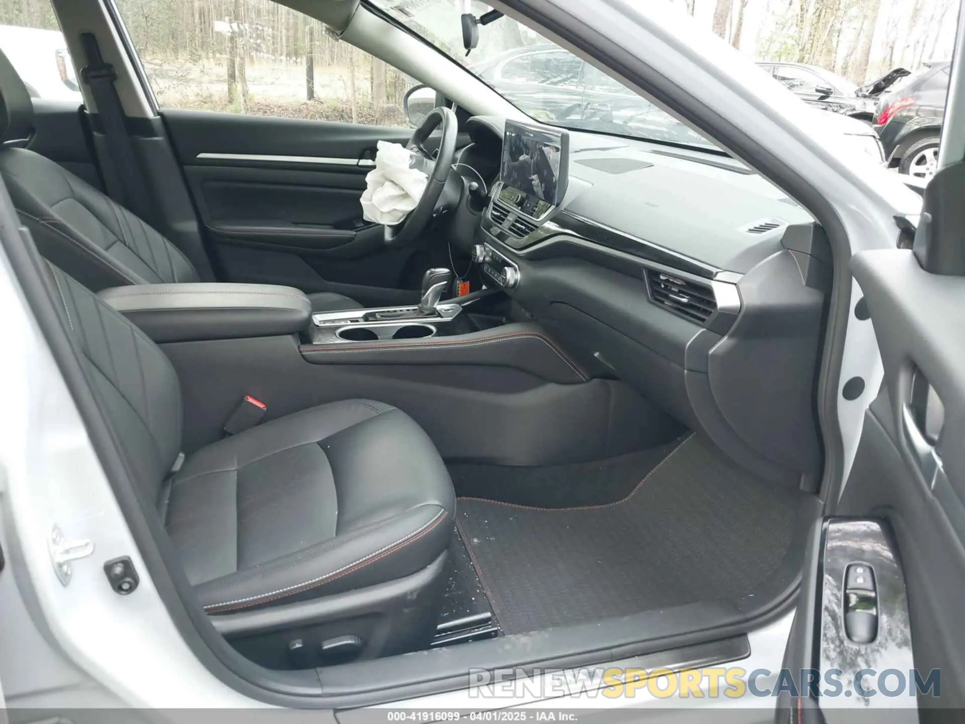 5 Photograph of a damaged car 1N4AL4CV6RN379540 NISSAN ALTIMA 2024