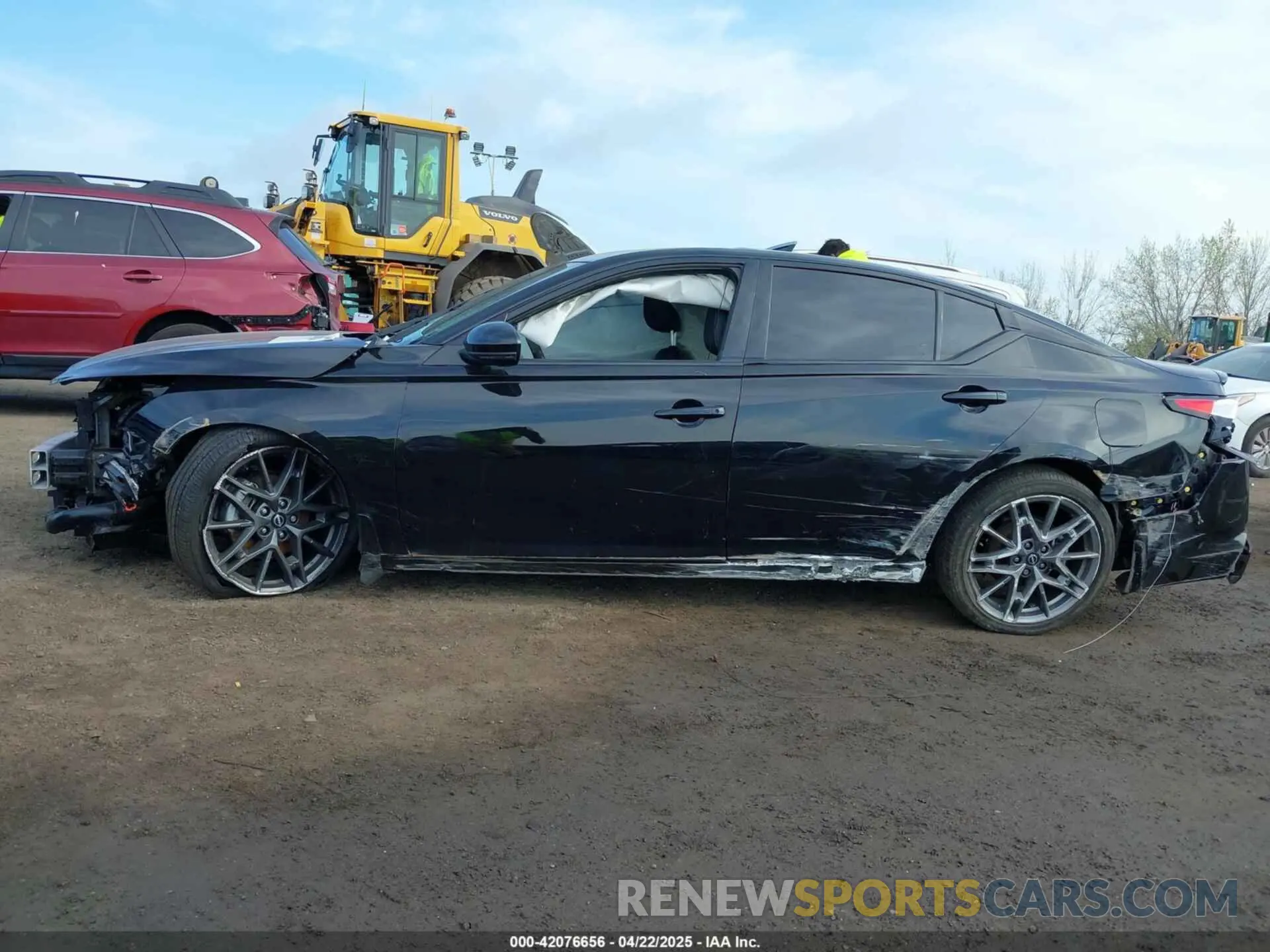 13 Photograph of a damaged car 1N4AL4CV9RN314570 NISSAN ALTIMA 2024