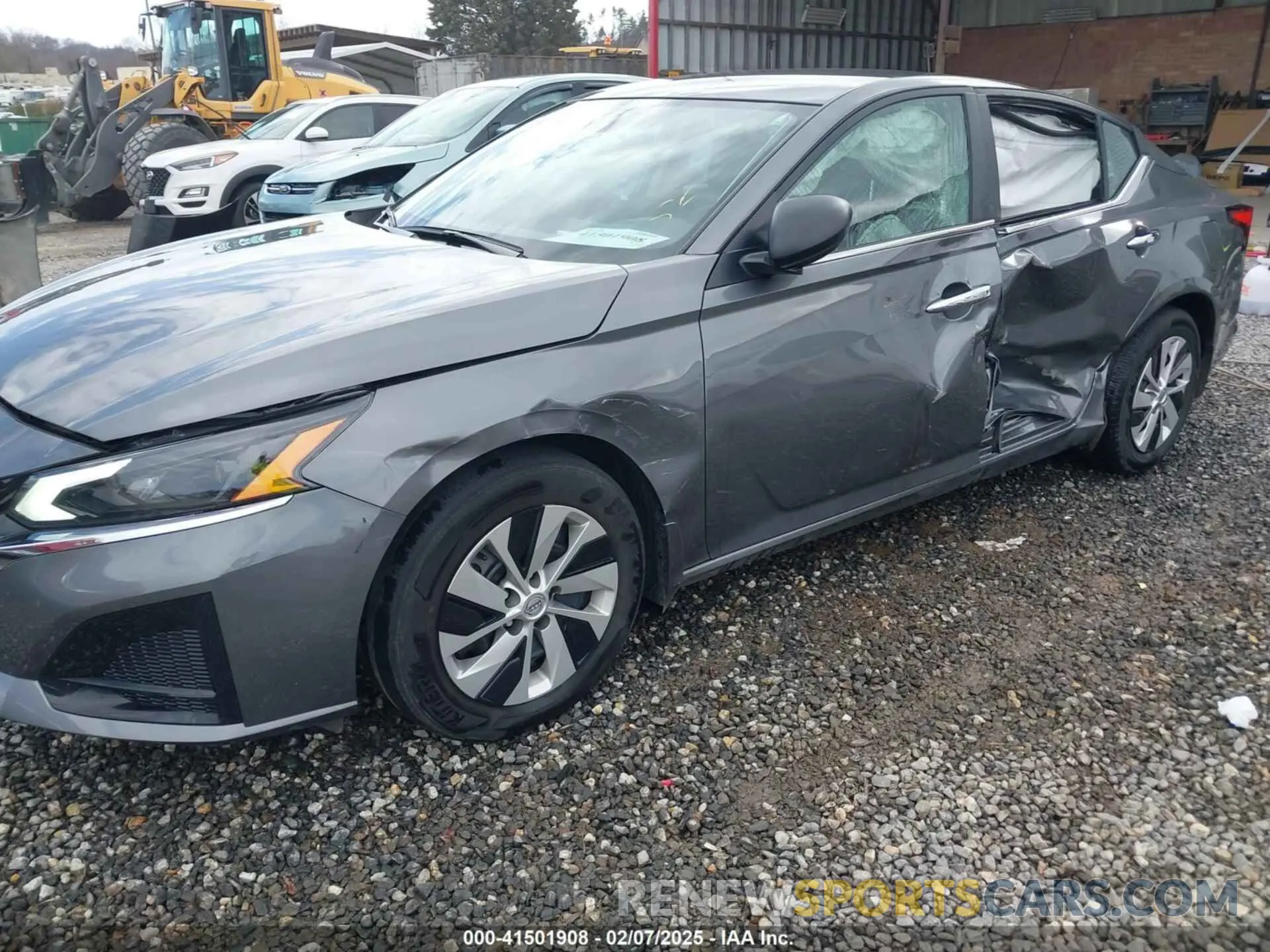 17 Photograph of a damaged car 1N4BL4BV0RN342408 NISSAN ALTIMA 2024