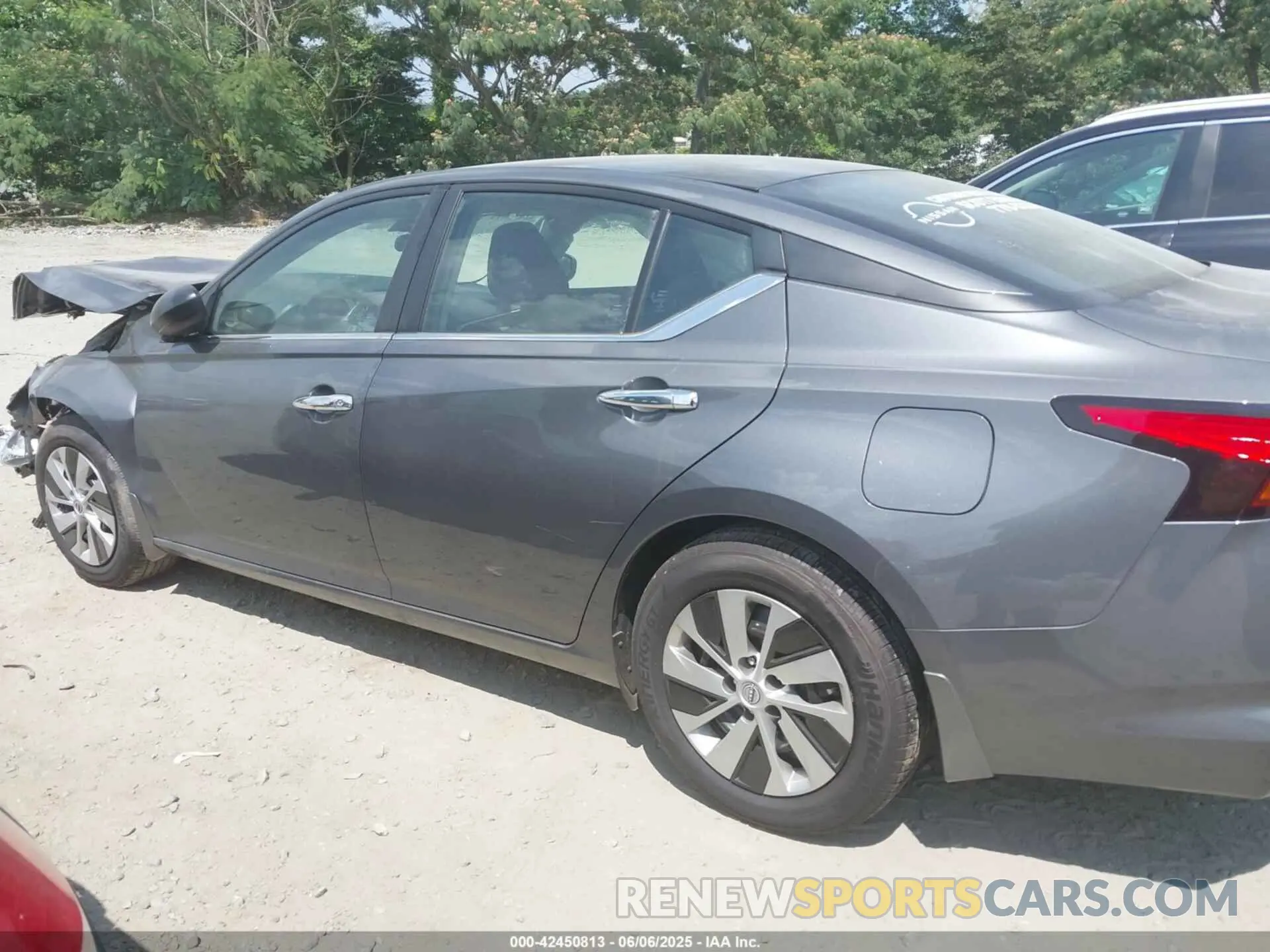 13 Photograph of a damaged car 1N4BL4BV1RN412496 NISSAN ALTIMA 2024