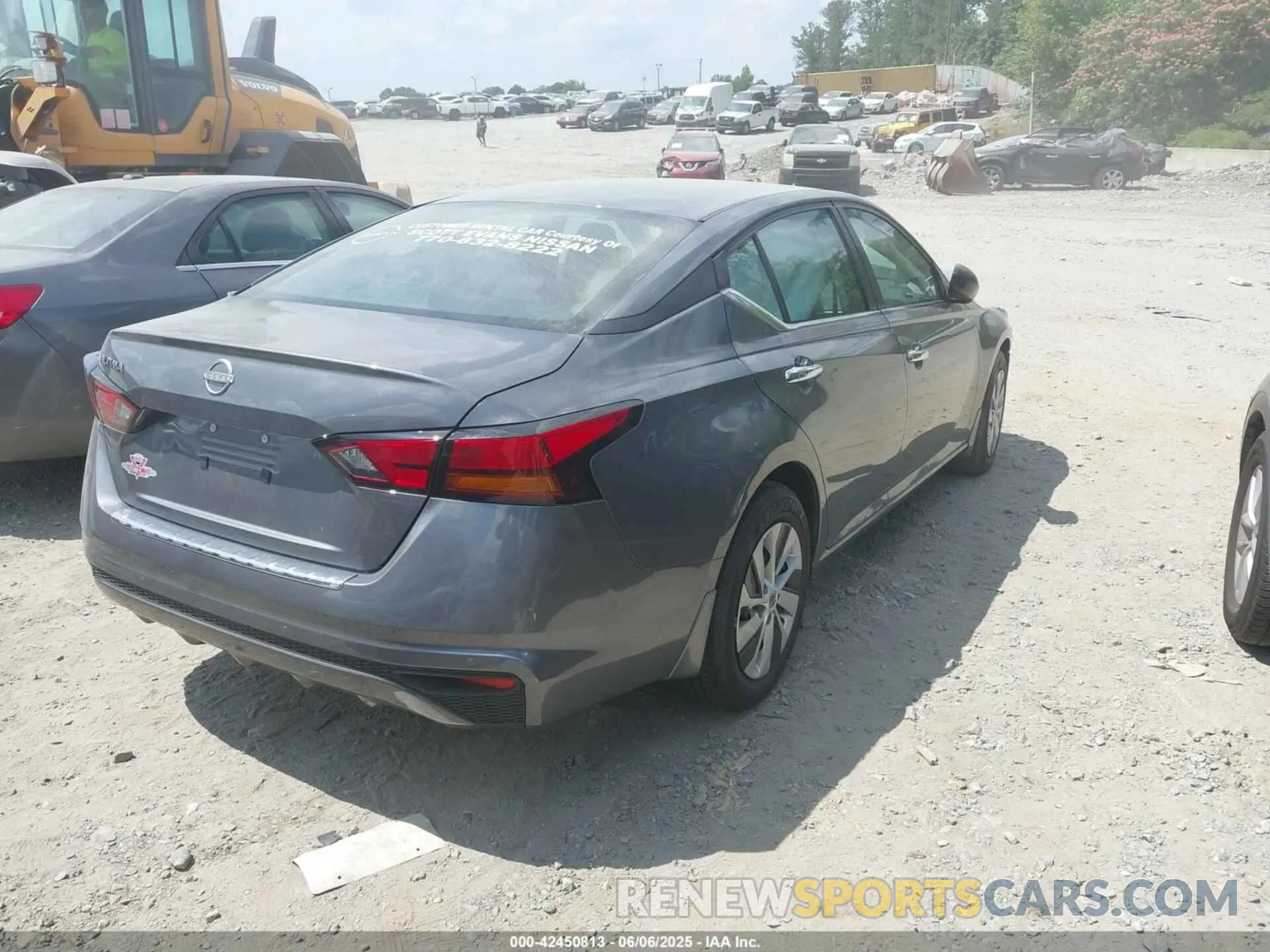 4 Photograph of a damaged car 1N4BL4BV1RN412496 NISSAN ALTIMA 2024