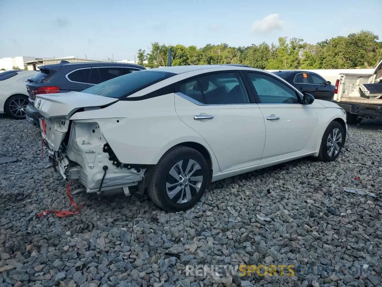 3 Photograph of a damaged car 1N4BL4BV2RN307479 NISSAN ALTIMA 2024