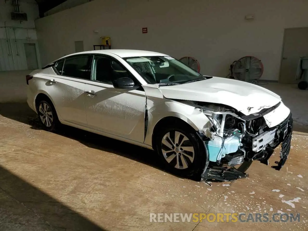 4 Photograph of a damaged car 1N4BL4BV2RN397944 NISSAN ALTIMA 2024