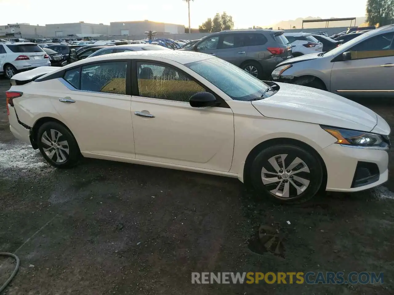 4 Photograph of a damaged car 1N4BL4BV2RN436404 NISSAN ALTIMA 2024