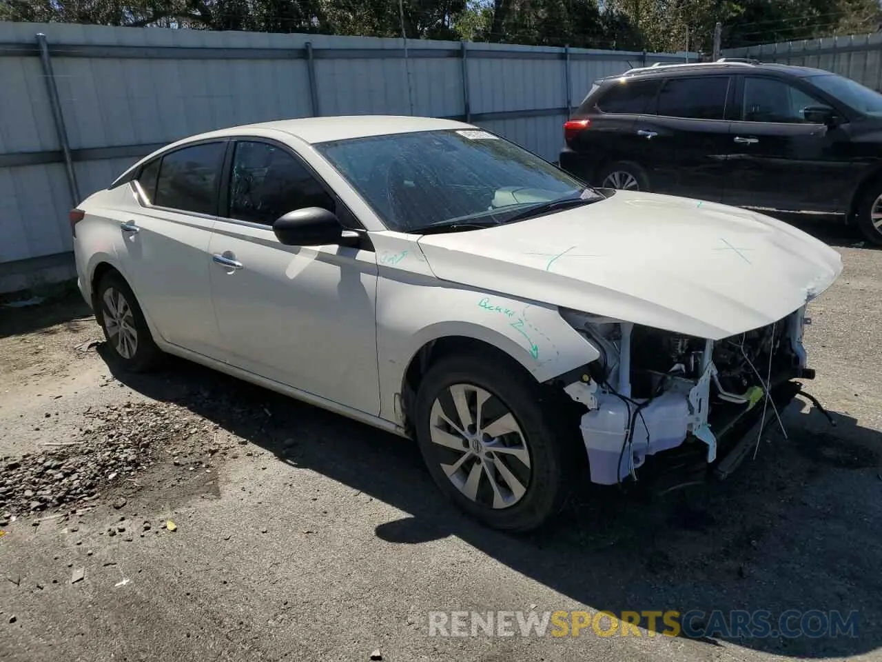 4 Photograph of a damaged car 1N4BL4BV3RN315848 NISSAN ALTIMA 2024
