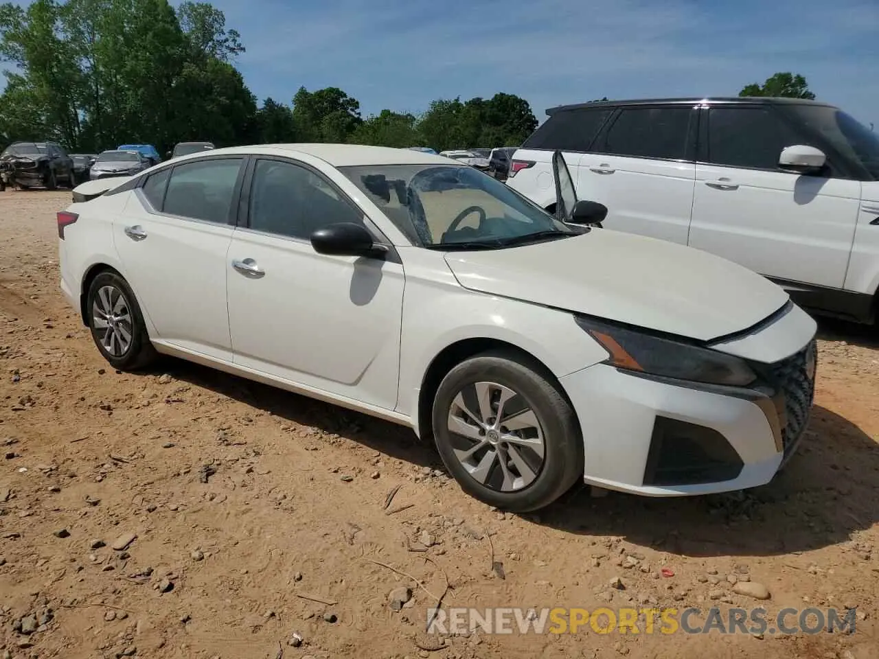 4 Photograph of a damaged car 1N4BL4BV3RN367318 NISSAN ALTIMA 2024