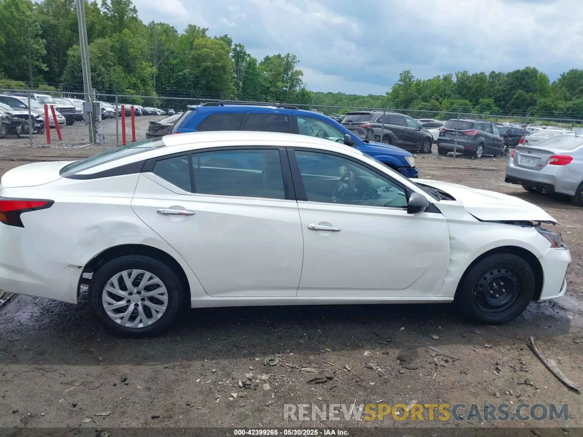 14 Photograph of a damaged car 1N4BL4BV3RN370008 NISSAN ALTIMA 2024