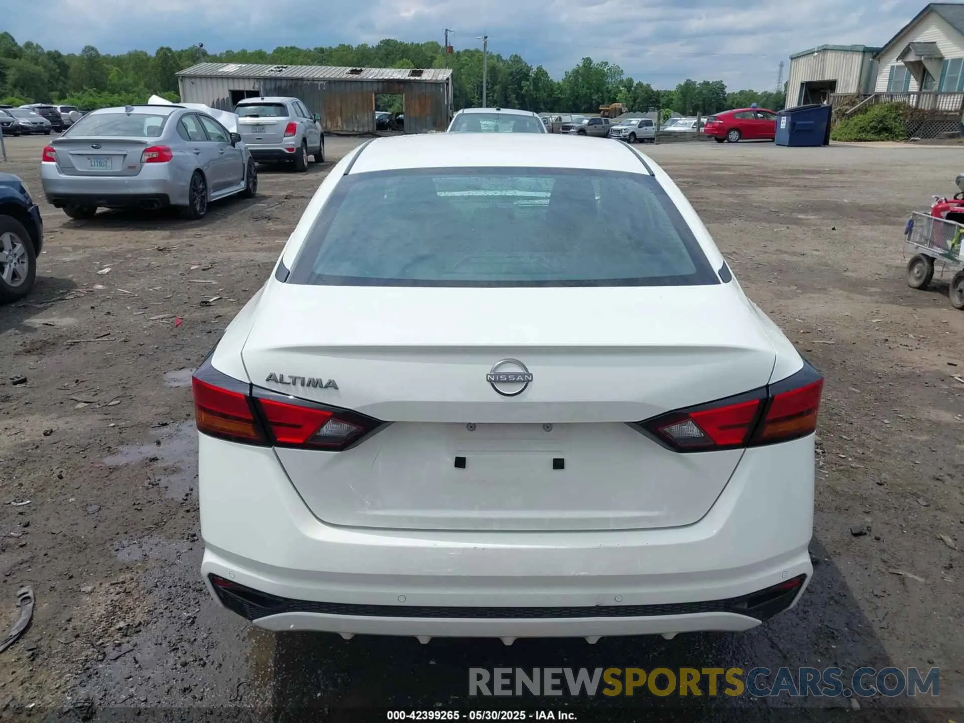 17 Photograph of a damaged car 1N4BL4BV3RN370008 NISSAN ALTIMA 2024