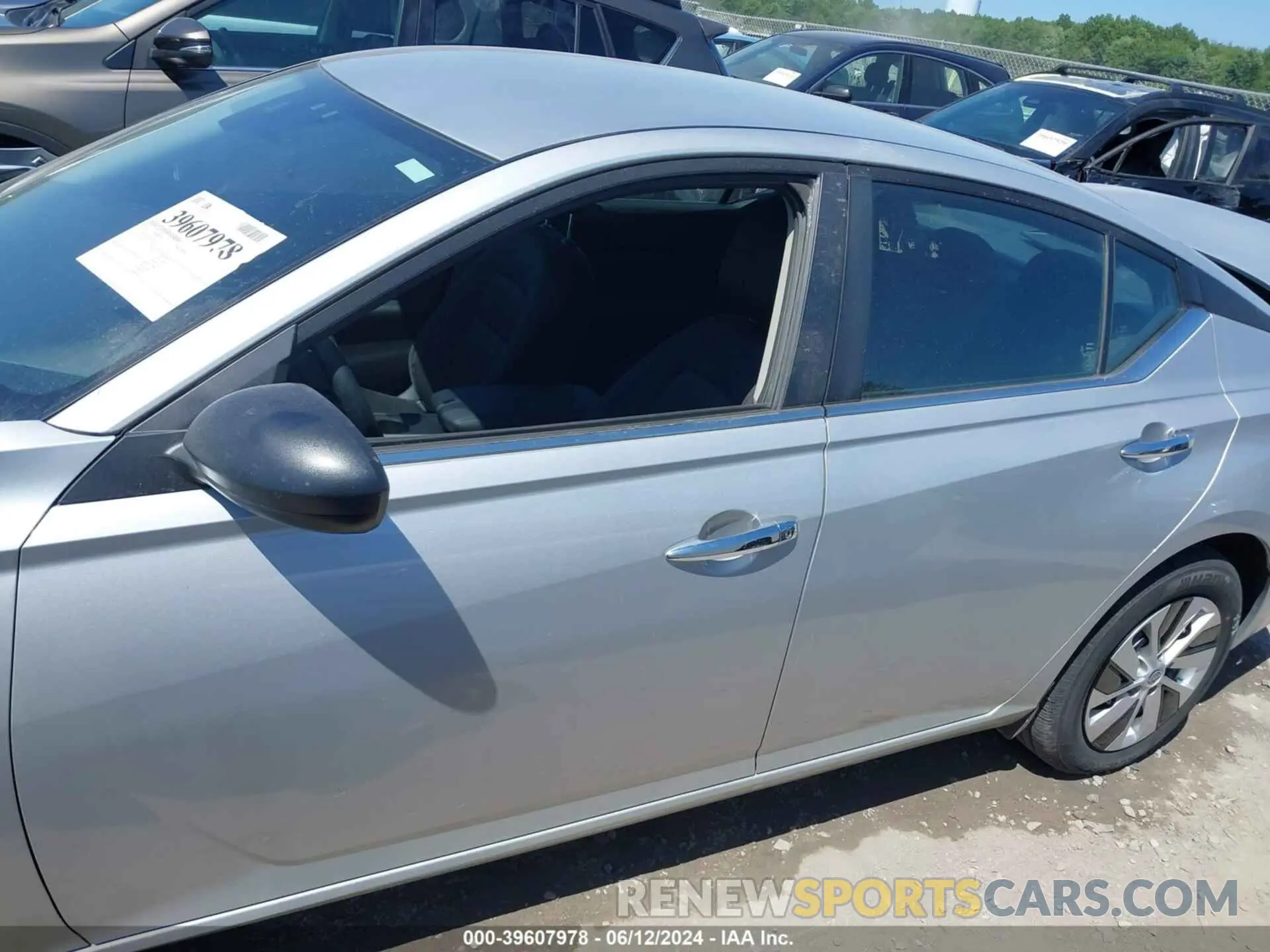 15 Photograph of a damaged car 1N4BL4BV3RN374625 NISSAN ALTIMA 2024