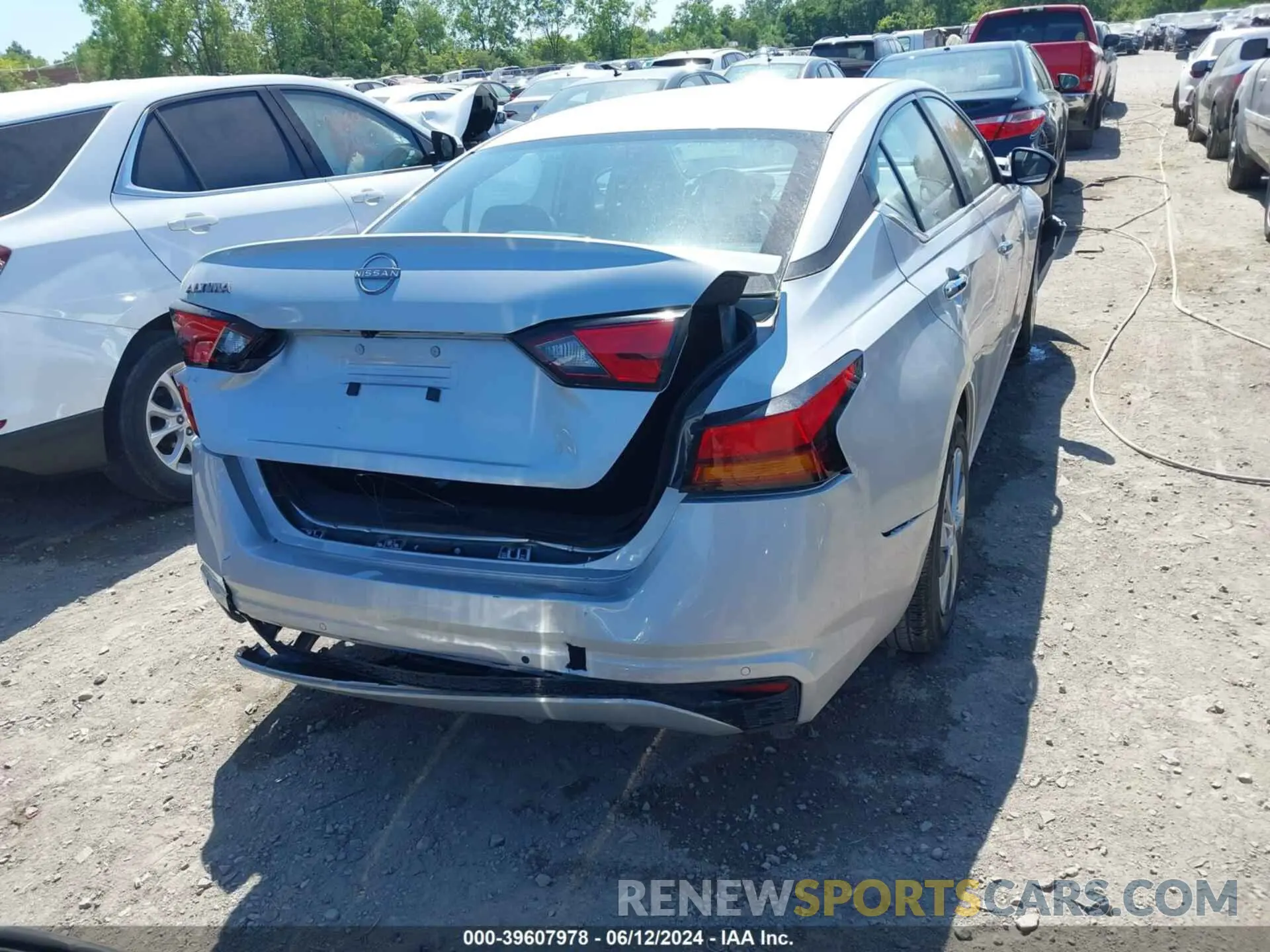 17 Photograph of a damaged car 1N4BL4BV3RN374625 NISSAN ALTIMA 2024