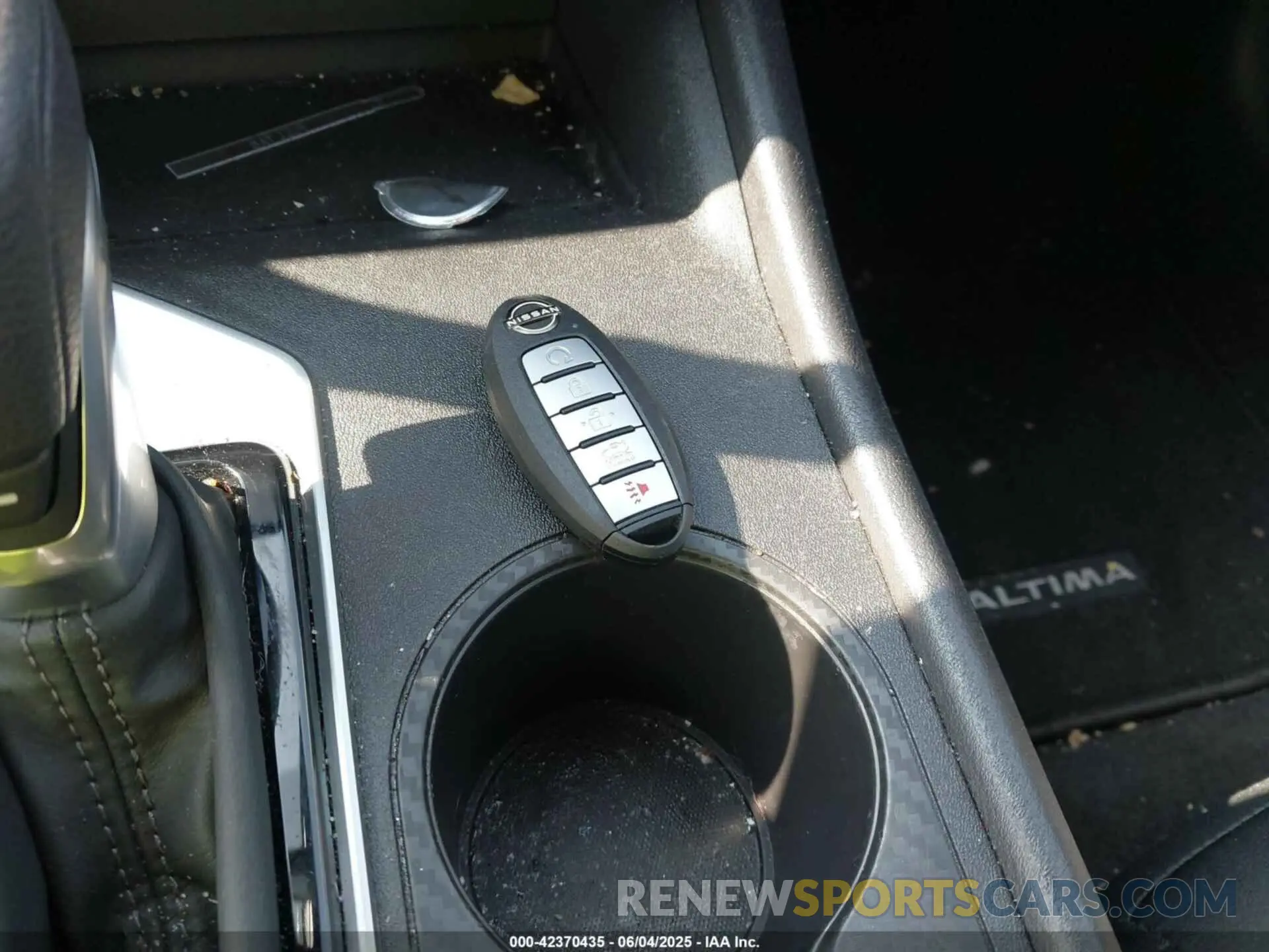 11 Photograph of a damaged car 1N4BL4BV3RN389190 NISSAN ALTIMA 2024