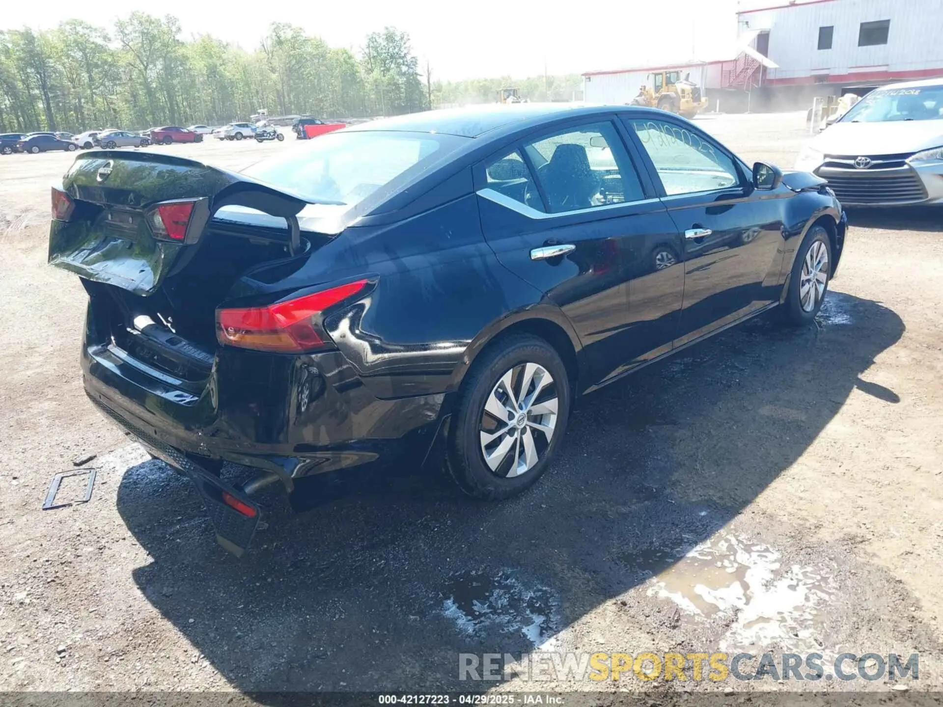 4 Photograph of a damaged car 1N4BL4BV3RN404075 NISSAN ALTIMA 2024