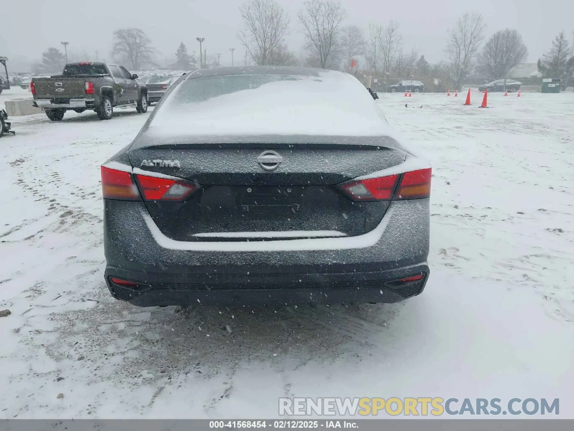 16 Photograph of a damaged car 1N4BL4BV4RN311985 NISSAN ALTIMA 2024