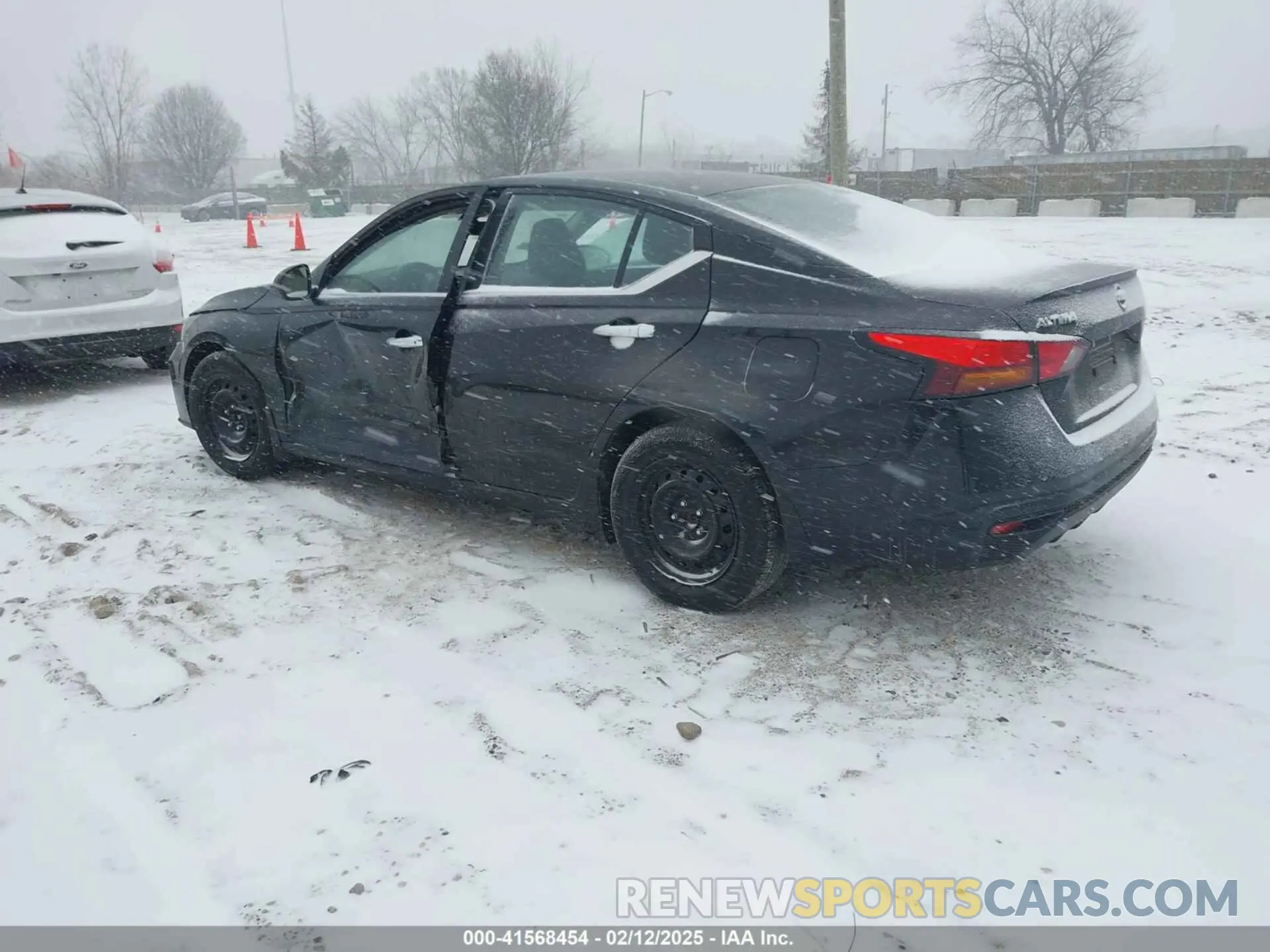 3 Photograph of a damaged car 1N4BL4BV4RN311985 NISSAN ALTIMA 2024
