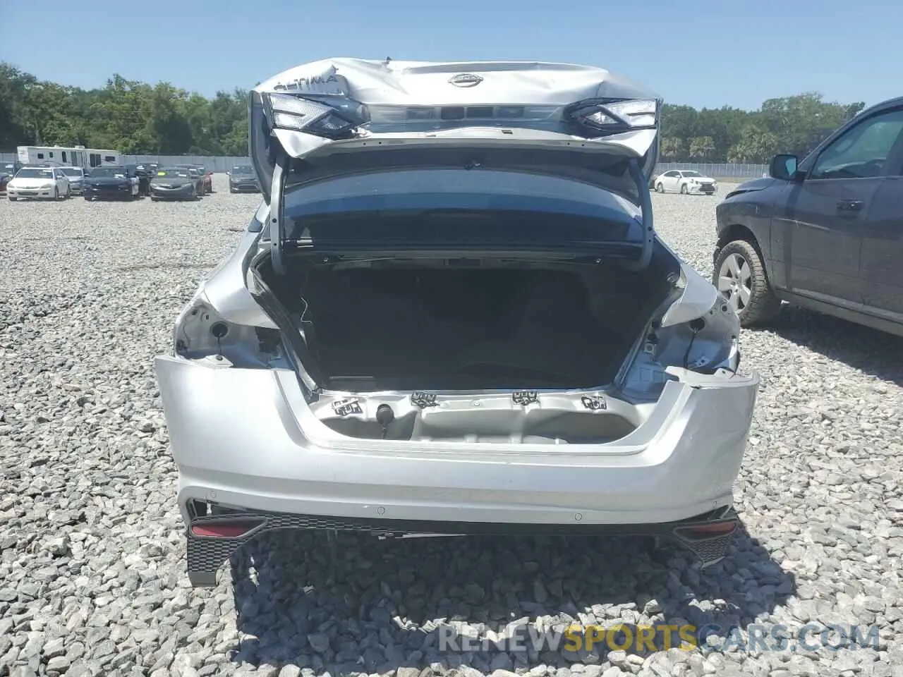 6 Photograph of a damaged car 1N4BL4BV4RN340029 NISSAN ALTIMA 2024