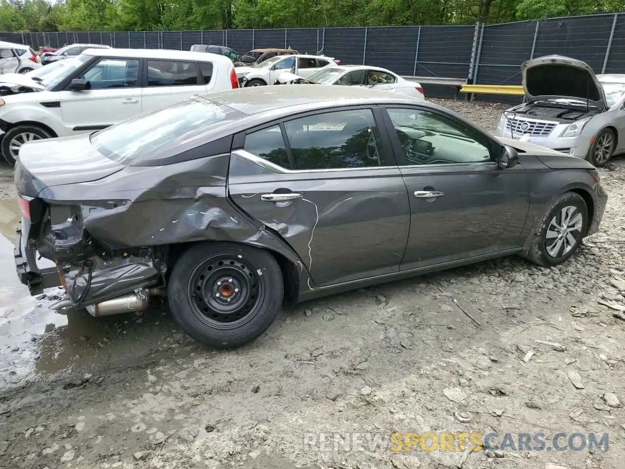 3 Photograph of a damaged car 1N4BL4BV4RN435643 NISSAN ALTIMA 2024
