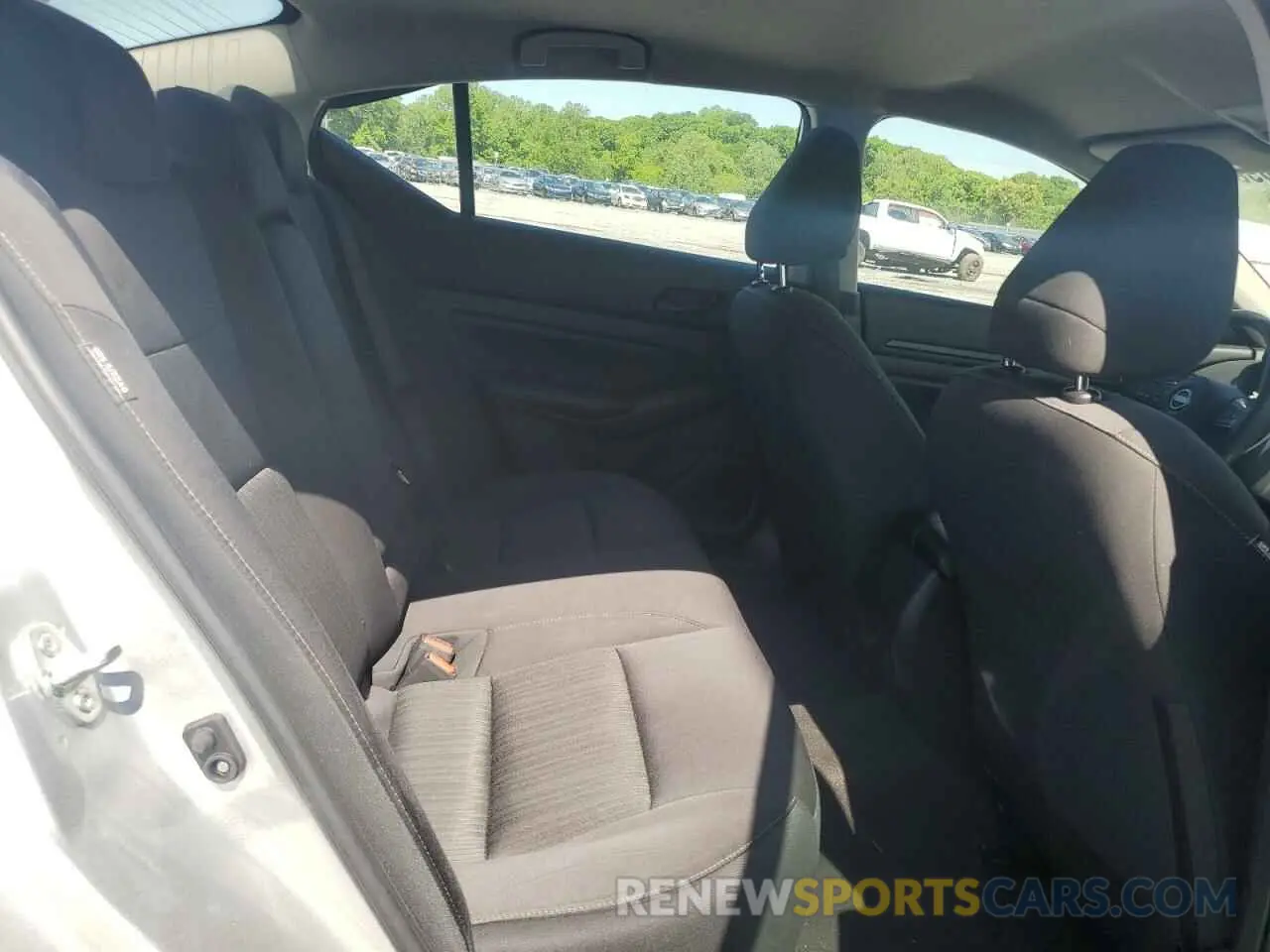 10 Photograph of a damaged car 1N4BL4BV5RN321134 NISSAN ALTIMA 2024