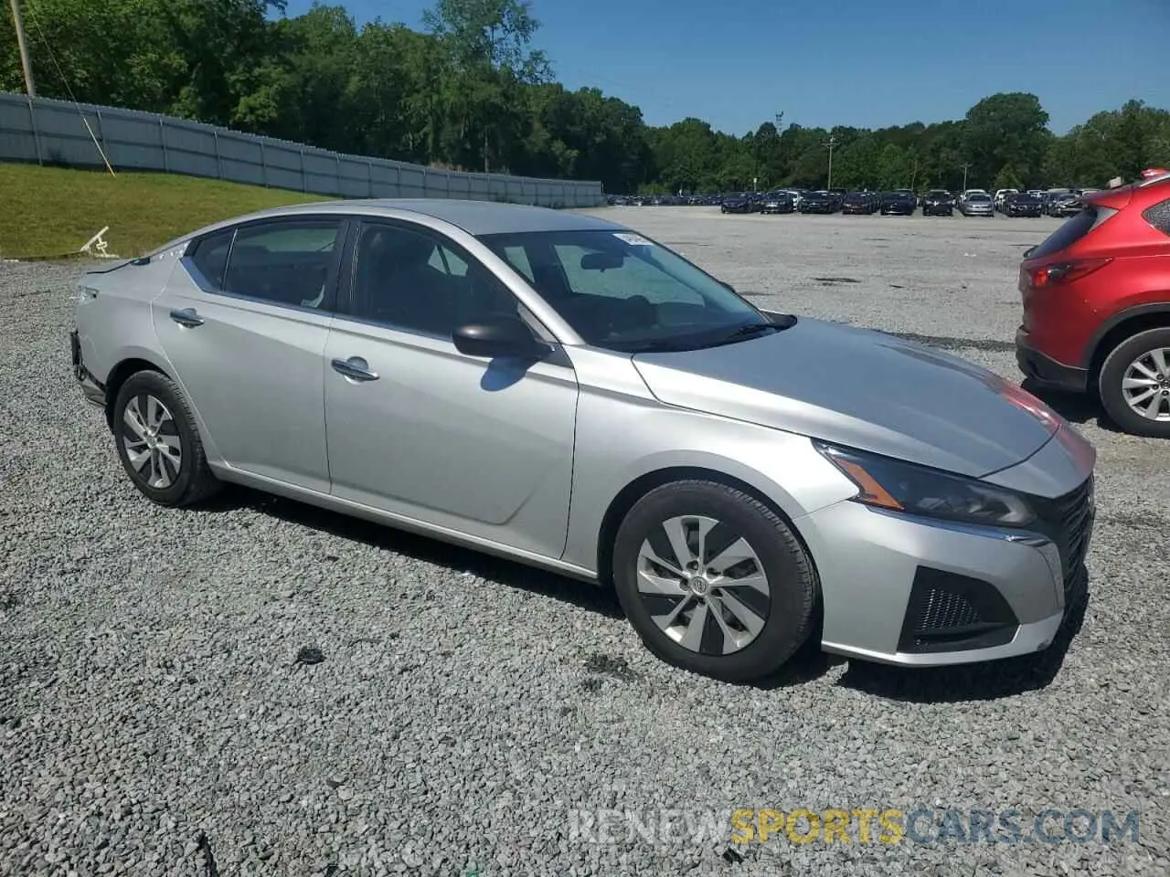 4 Photograph of a damaged car 1N4BL4BV5RN321134 NISSAN ALTIMA 2024