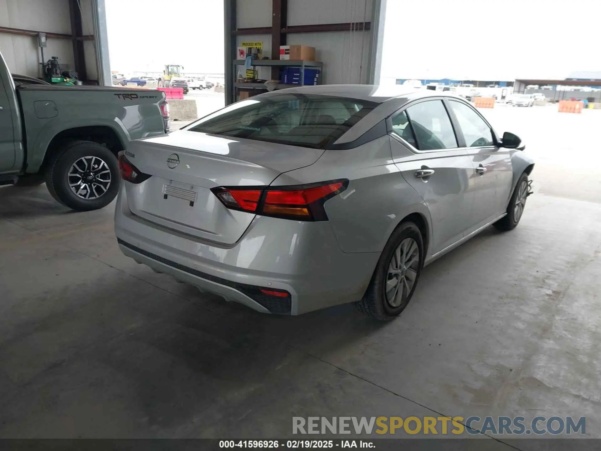4 Photograph of a damaged car 1N4BL4BV5RN362279 NISSAN ALTIMA 2024