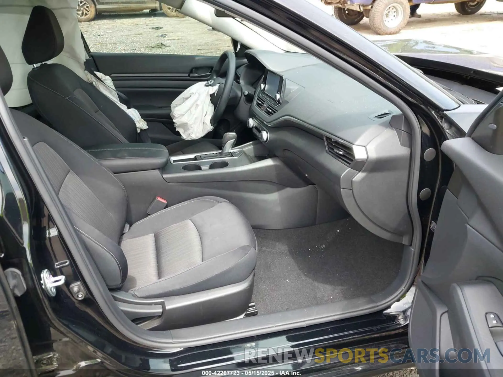 5 Photograph of a damaged car 1N4BL4BV5RN377445 NISSAN ALTIMA 2024