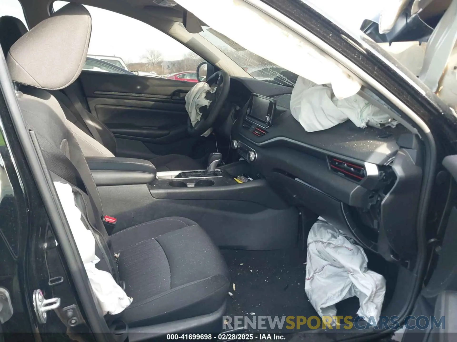 5 Photograph of a damaged car 1N4BL4BV6RN414793 NISSAN ALTIMA 2024