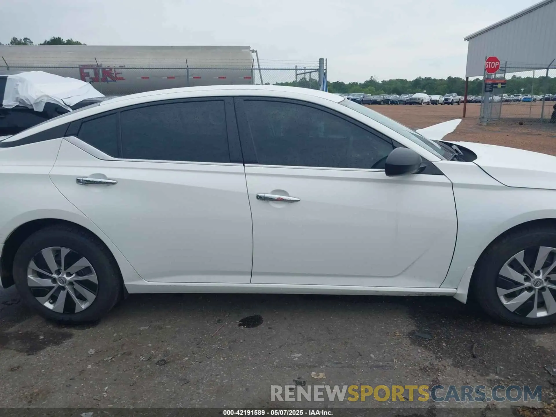 13 Photograph of a damaged car 1N4BL4BV7RN325606 NISSAN ALTIMA 2024