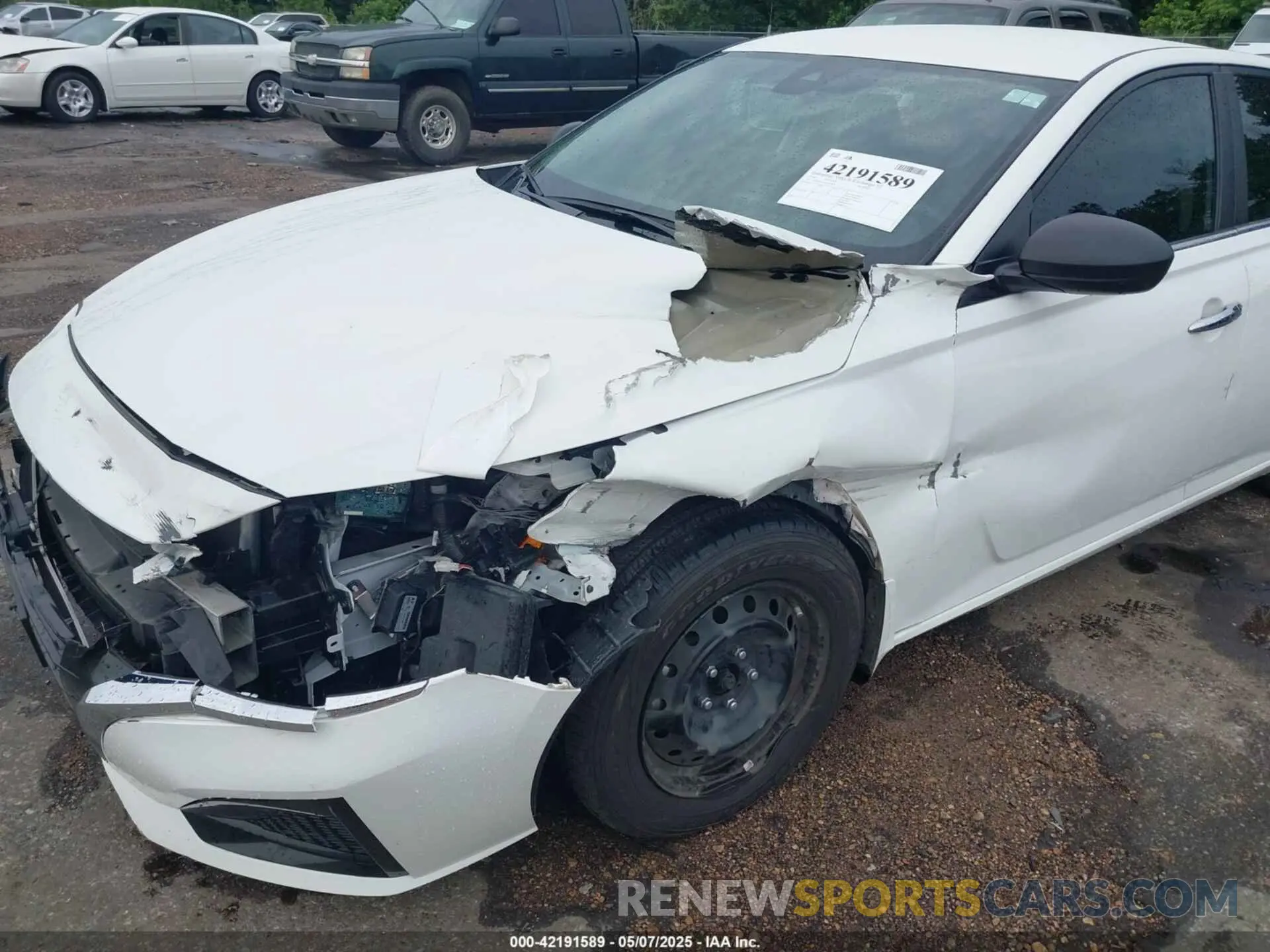 17 Photograph of a damaged car 1N4BL4BV7RN325606 NISSAN ALTIMA 2024