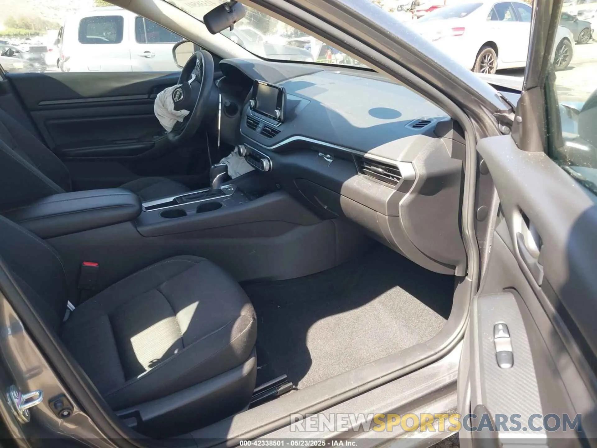 5 Photograph of a damaged car 1N4BL4BV7RN346164 NISSAN ALTIMA 2024