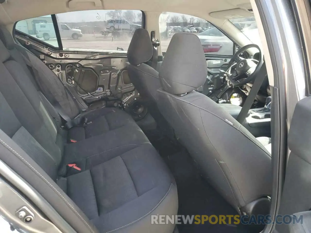 10 Photograph of a damaged car 1N4BL4BV7RN366253 NISSAN ALTIMA 2024
