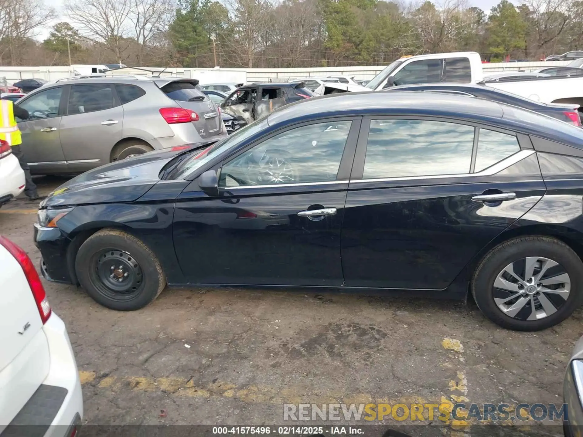 14 Photograph of a damaged car 1N4BL4BV7RN402426 NISSAN ALTIMA 2024