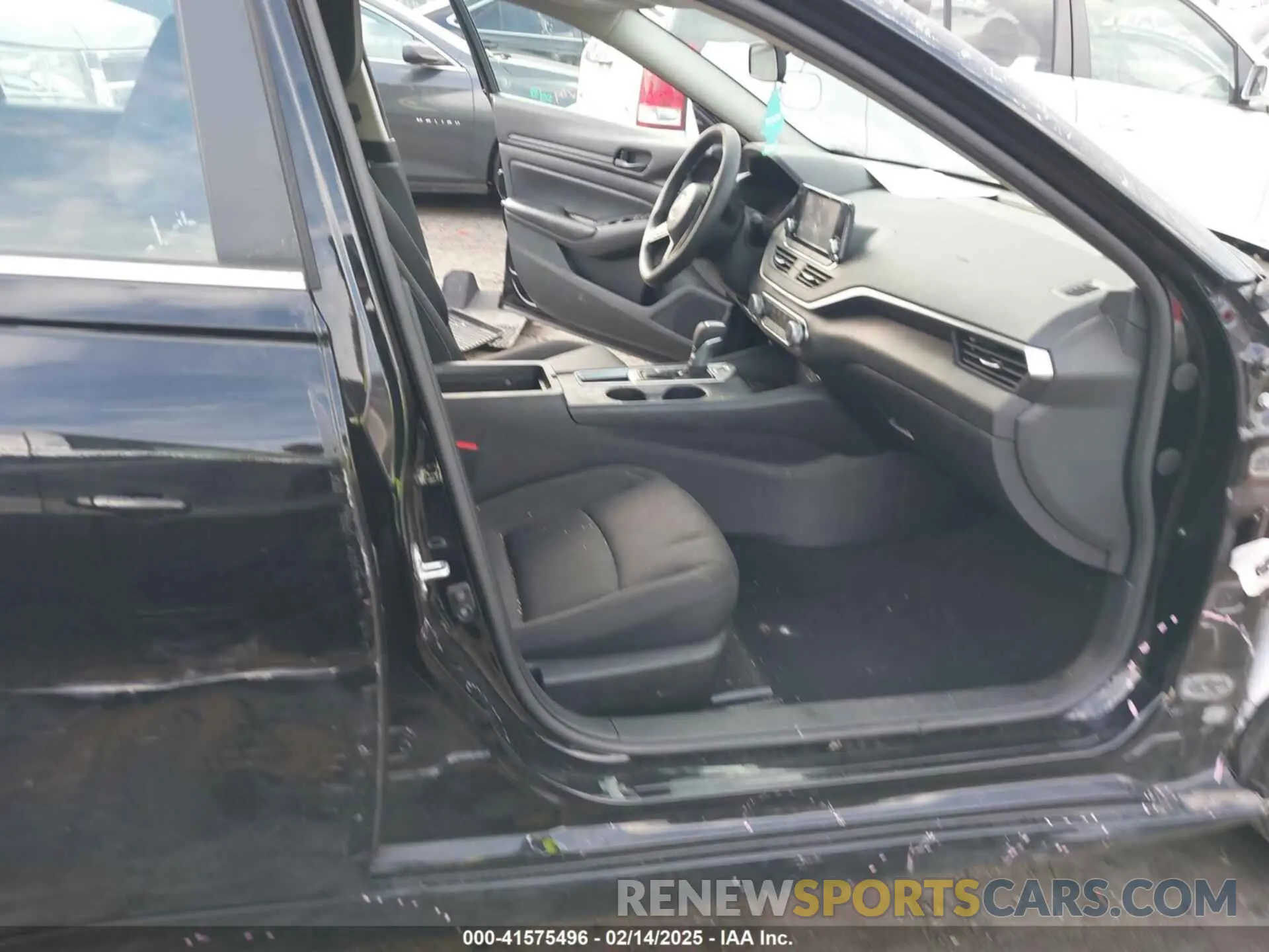 18 Photograph of a damaged car 1N4BL4BV7RN402426 NISSAN ALTIMA 2024