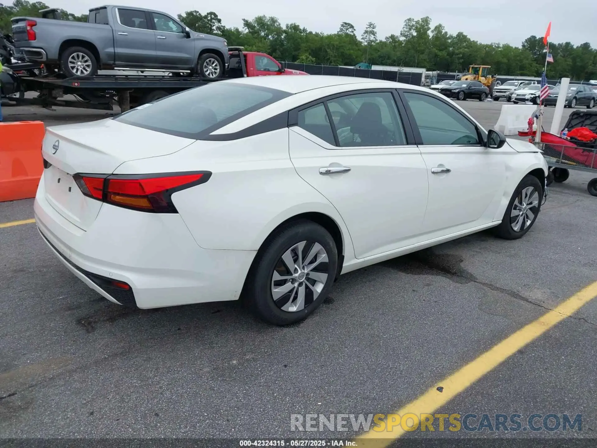 4 Photograph of a damaged car 1N4BL4BV8RN334816 NISSAN ALTIMA 2024