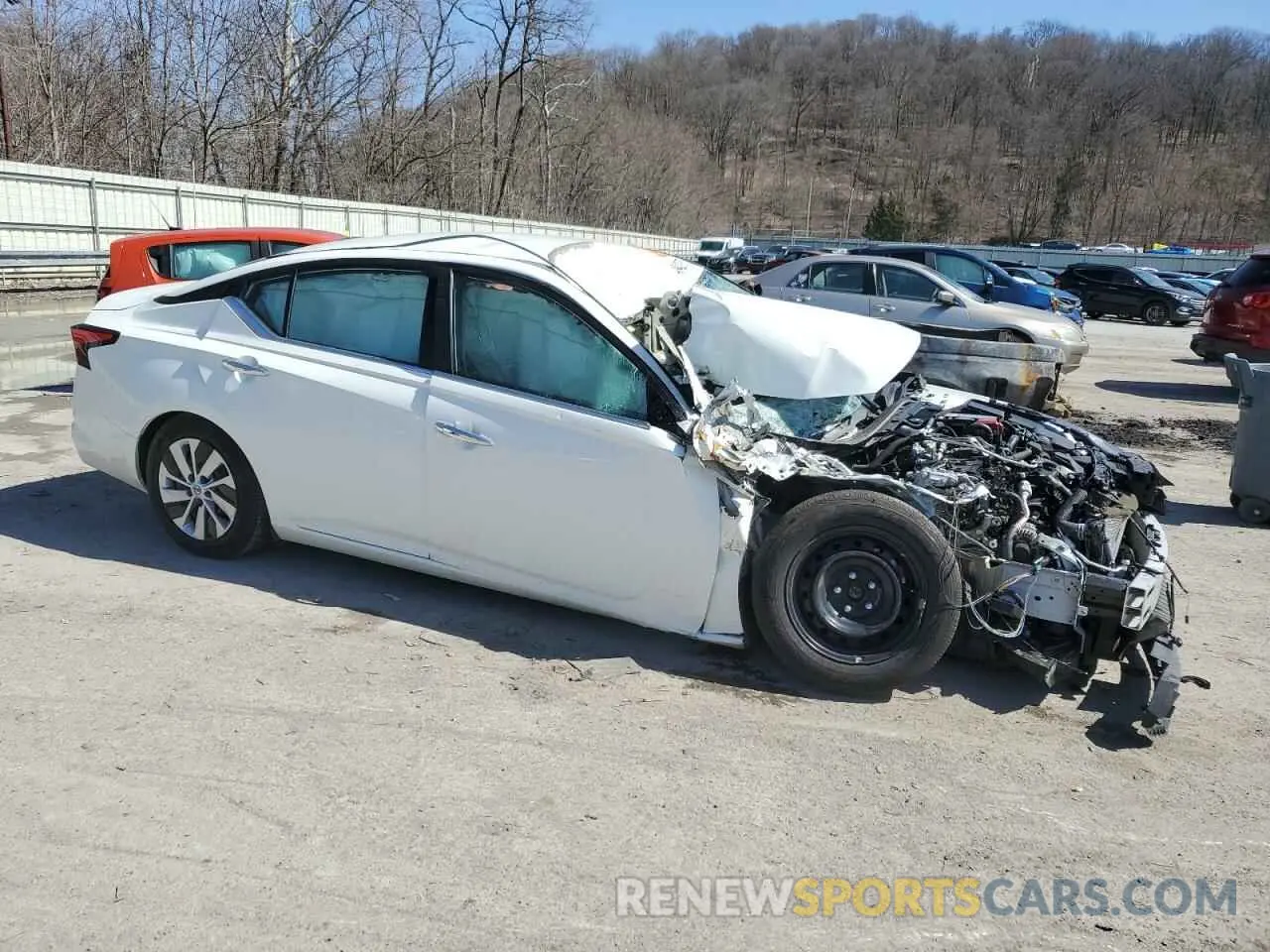 4 Photograph of a damaged car 1N4BL4BV8RN370151 NISSAN ALTIMA 2024